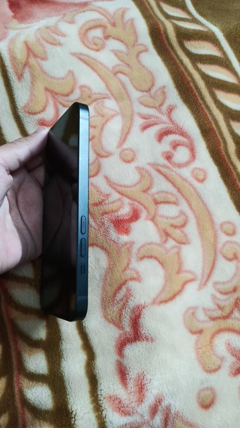 Apple iPhone 14 10