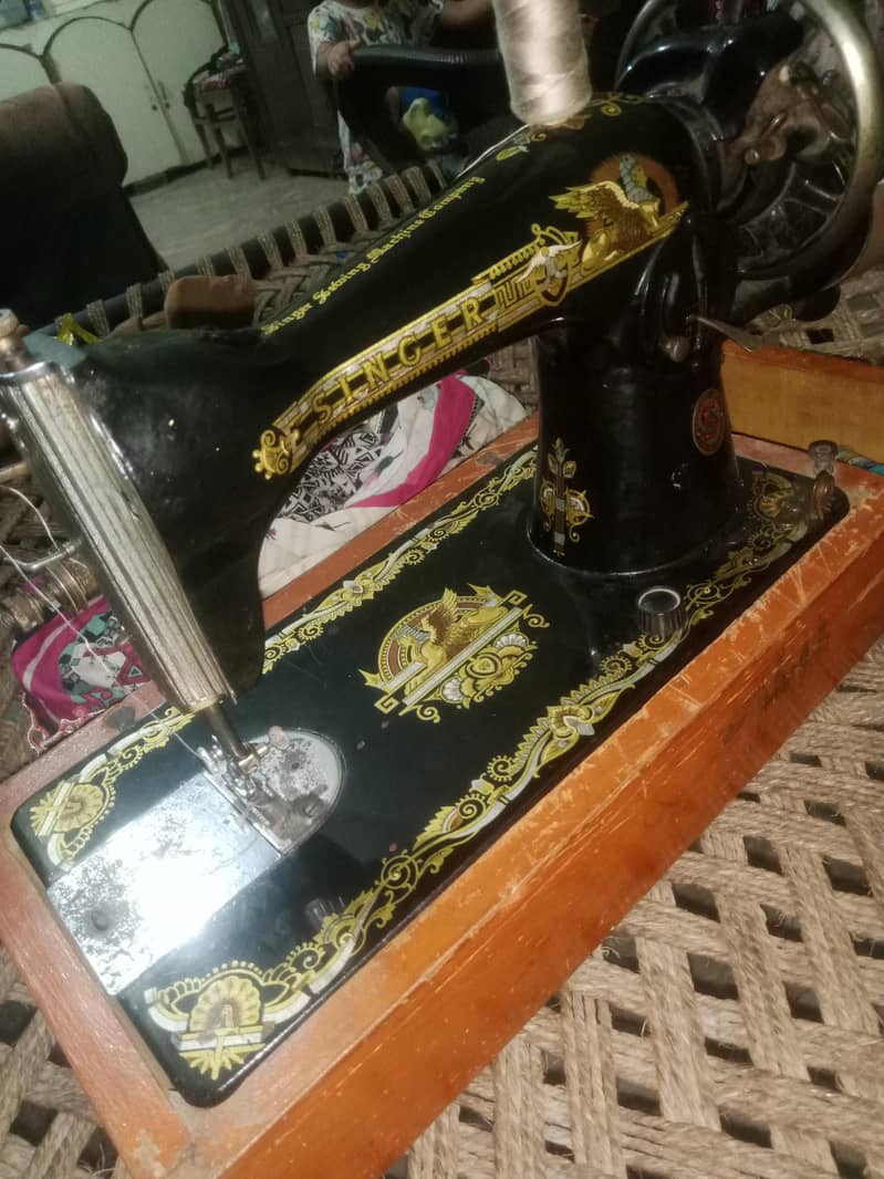 Singer sewing machine 0