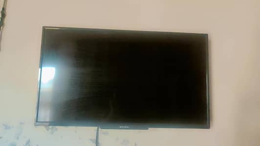 32 inech LCD