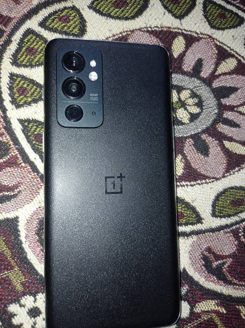 One Plus 9RT 1