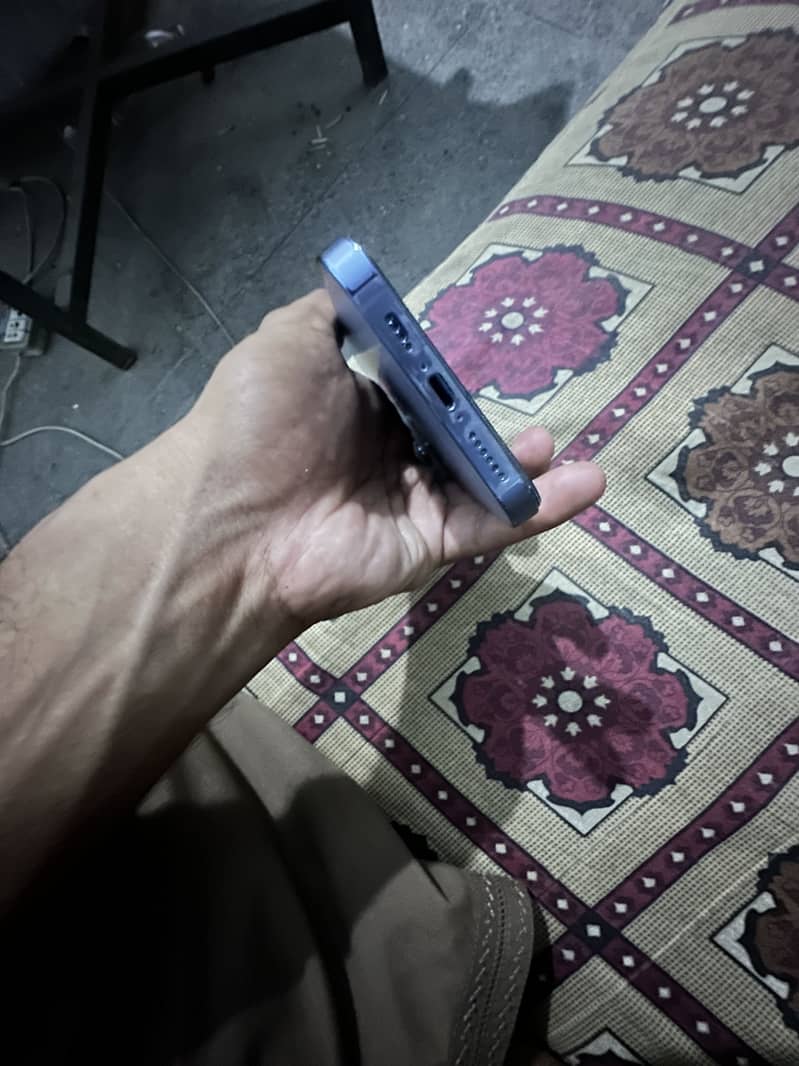 Apple iPhone 13 Pro Max 3