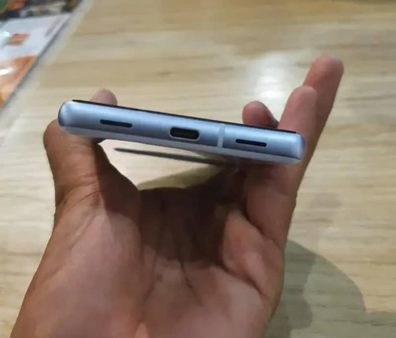 Google Pixel 7a 1