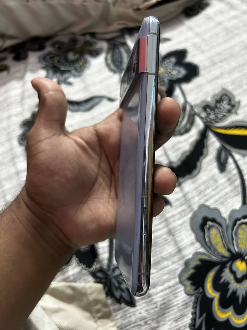 Google pixel 8 pro 1