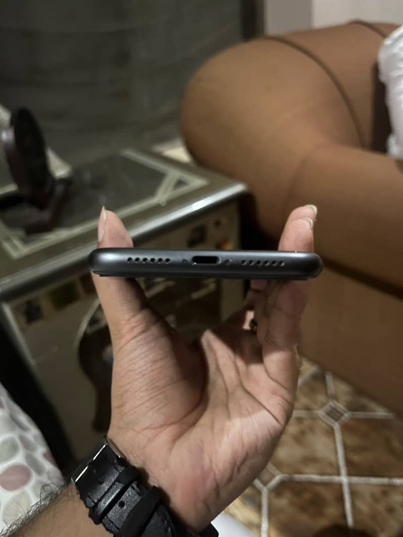 Apple iPhone 11 2