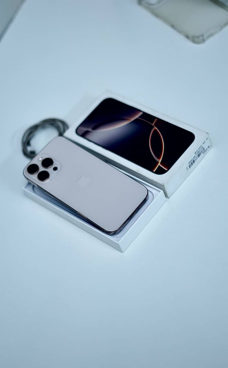 Apple iPhone 16 Pro Max 3