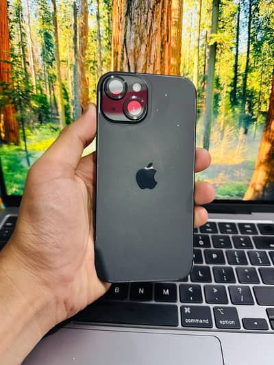 Apple iPhone 15