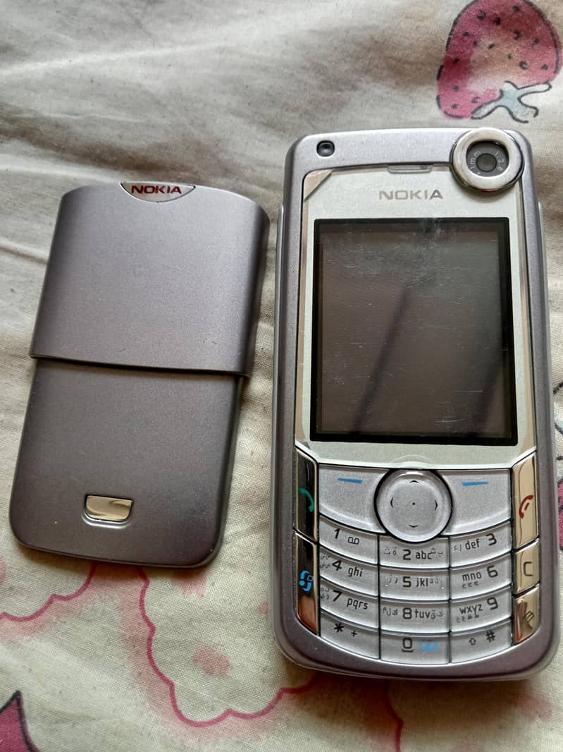 Nokia 6680 1