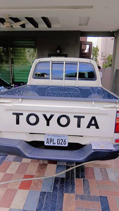 Toyota Hilux 2002