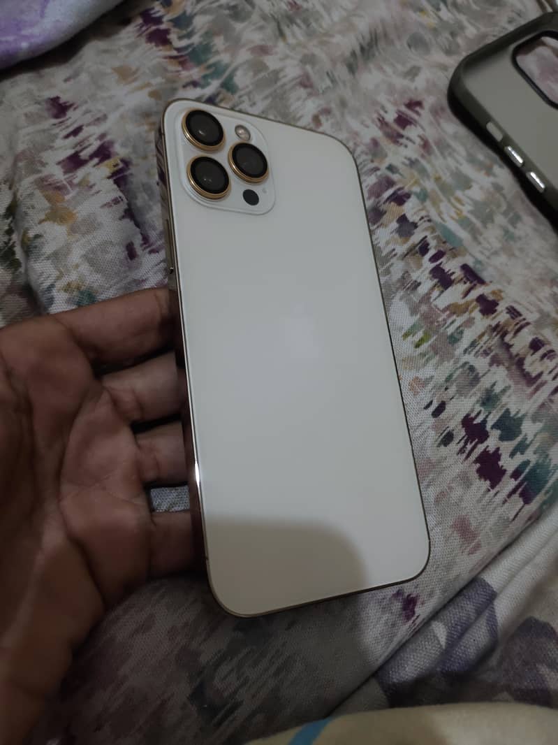 IPHONE 12 pro max 1