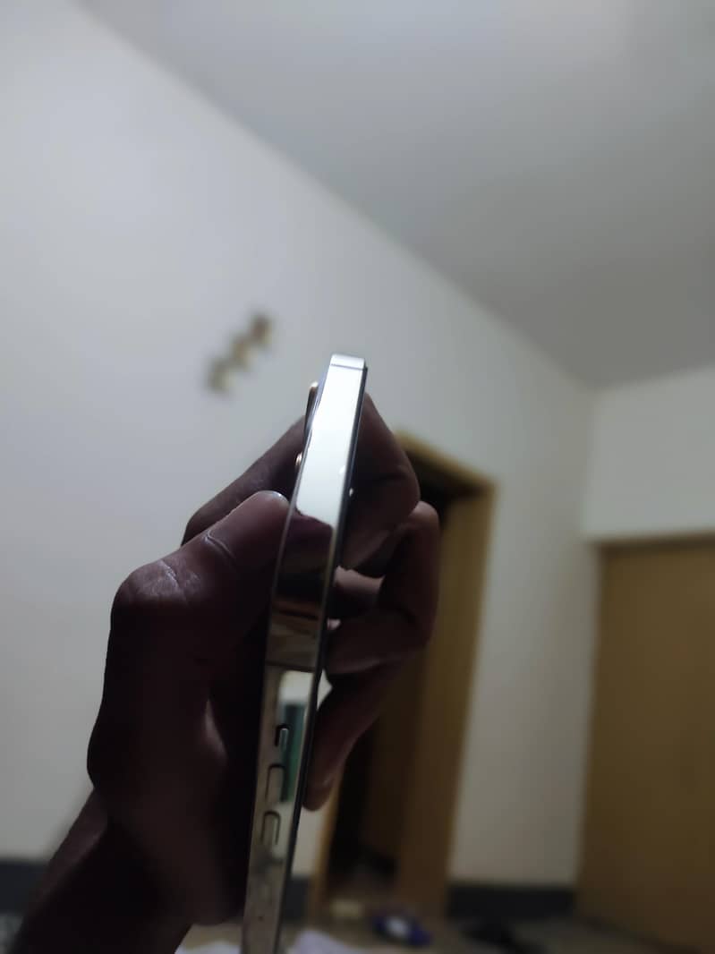IPHONE 12 pro max 6