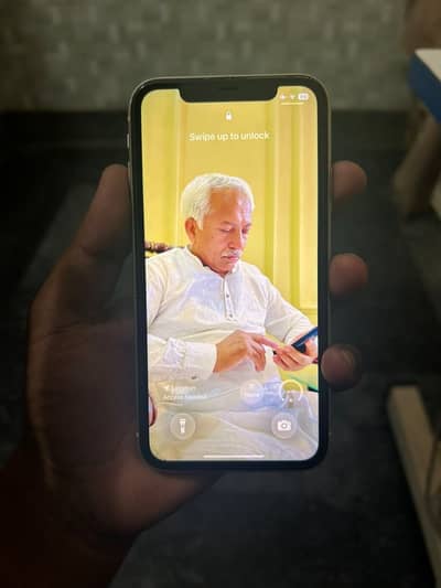 Apple iPhone 11 factory unlock water pack