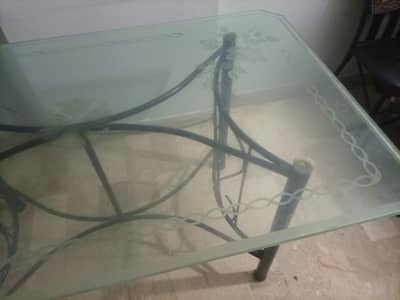 Dinning Table for sale with 6 chairs