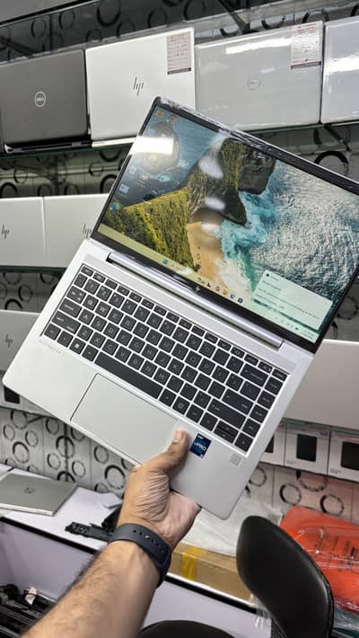 Hp Elitebook 640 G10 core i5-13th Generation