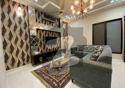 Vip 10 Marla Luxury Furnished Upper Portion Available For Rent In Bahria Town Lahore