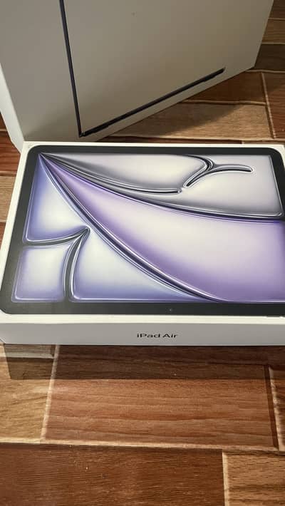 iPad Air m3 11 inch 128gb Wifi cellular Space grey US box packed new