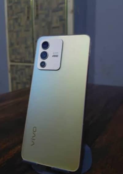 Vivo V23