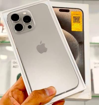 NEW BRAND NEW IPHONE 15 PRO MAX TITANIUM WARRANTY 100/100 BRANDNEW 100