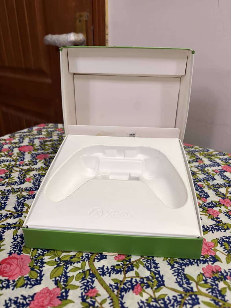 Xbox One S wireless Controller 6