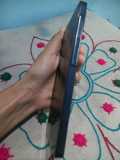 Samsung Mobile A07 4/64 Official PTA approved 10/10 box not available