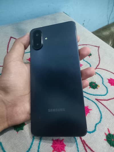 Samsung Mobile A07 4/64 Official PTA approved 10/10 box not available