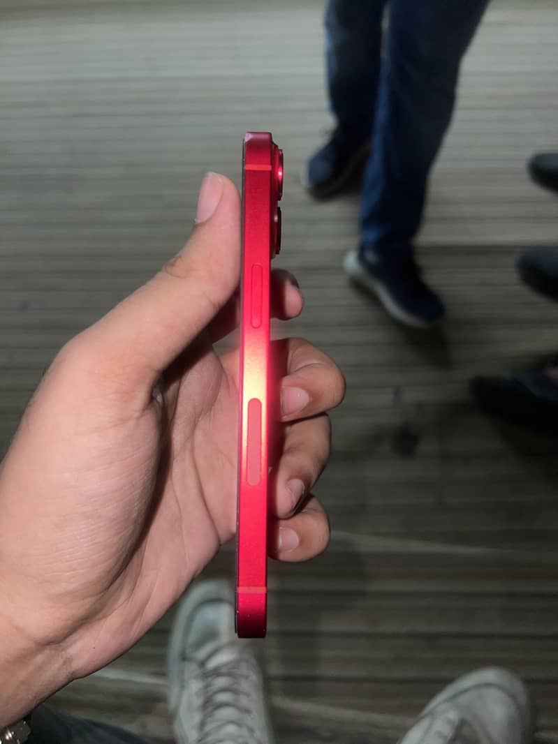 Apple iPhone 14 3