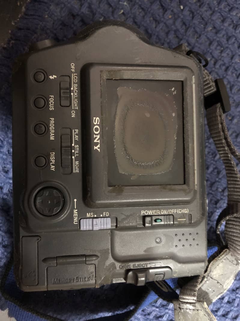 Sony digital camera 0