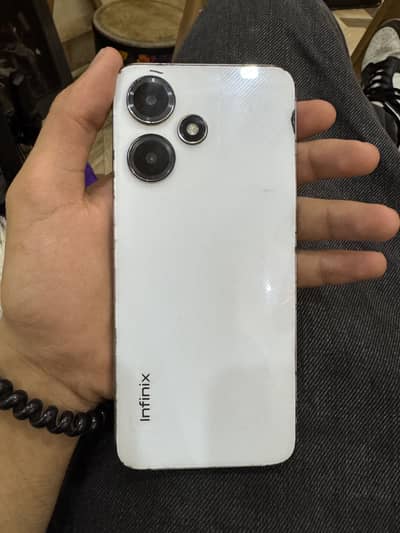Infinix Hot 30 Play