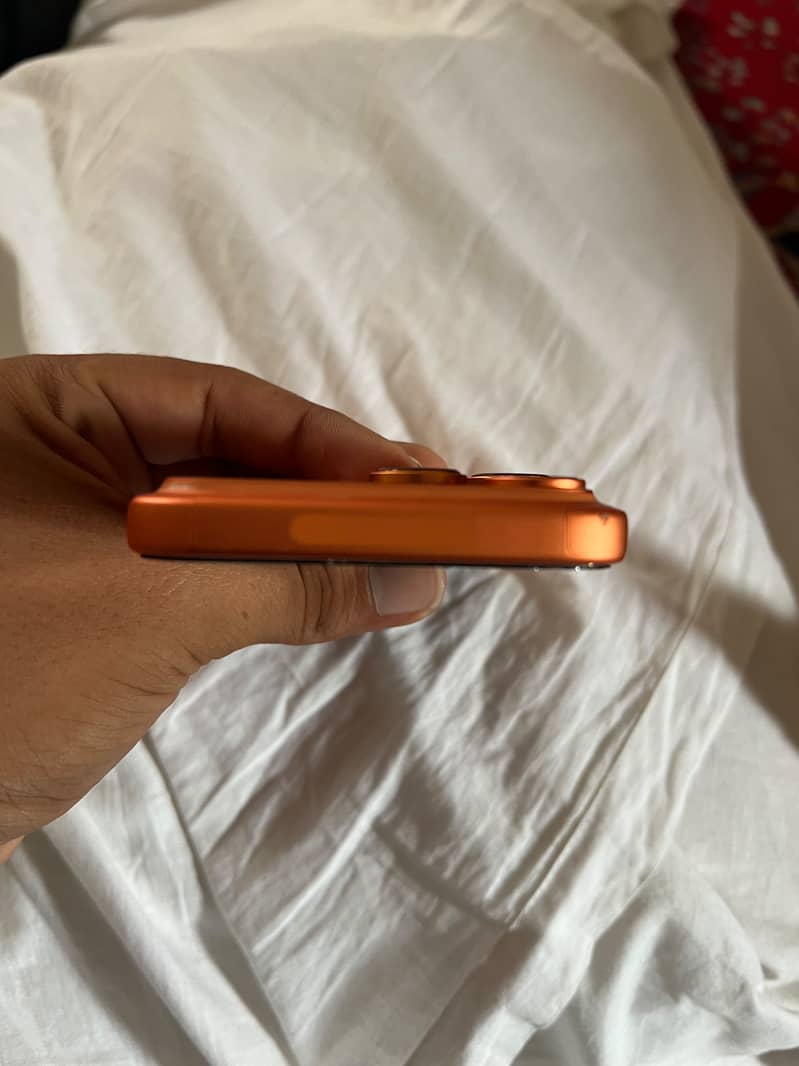 Apple iPhone 17 Pro Max 2