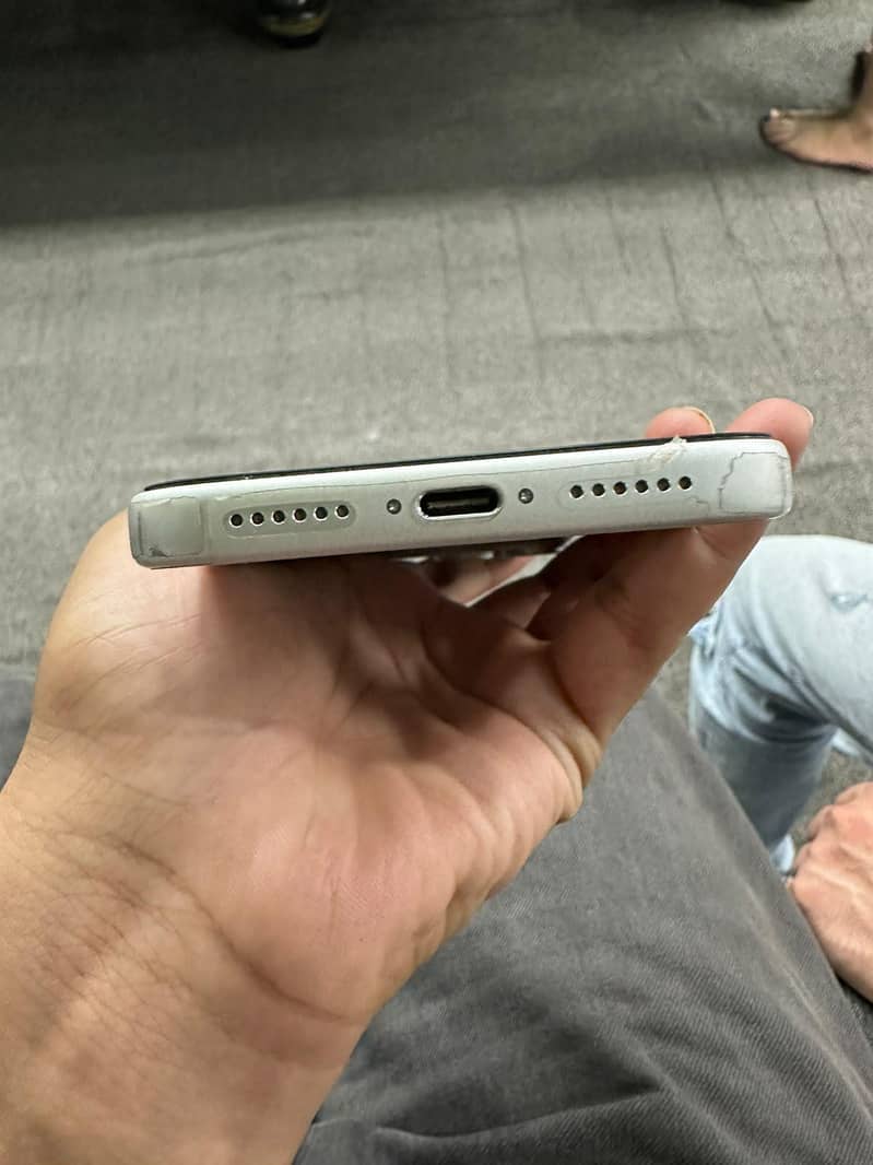 Apple iPhone 17 Pro Max 2