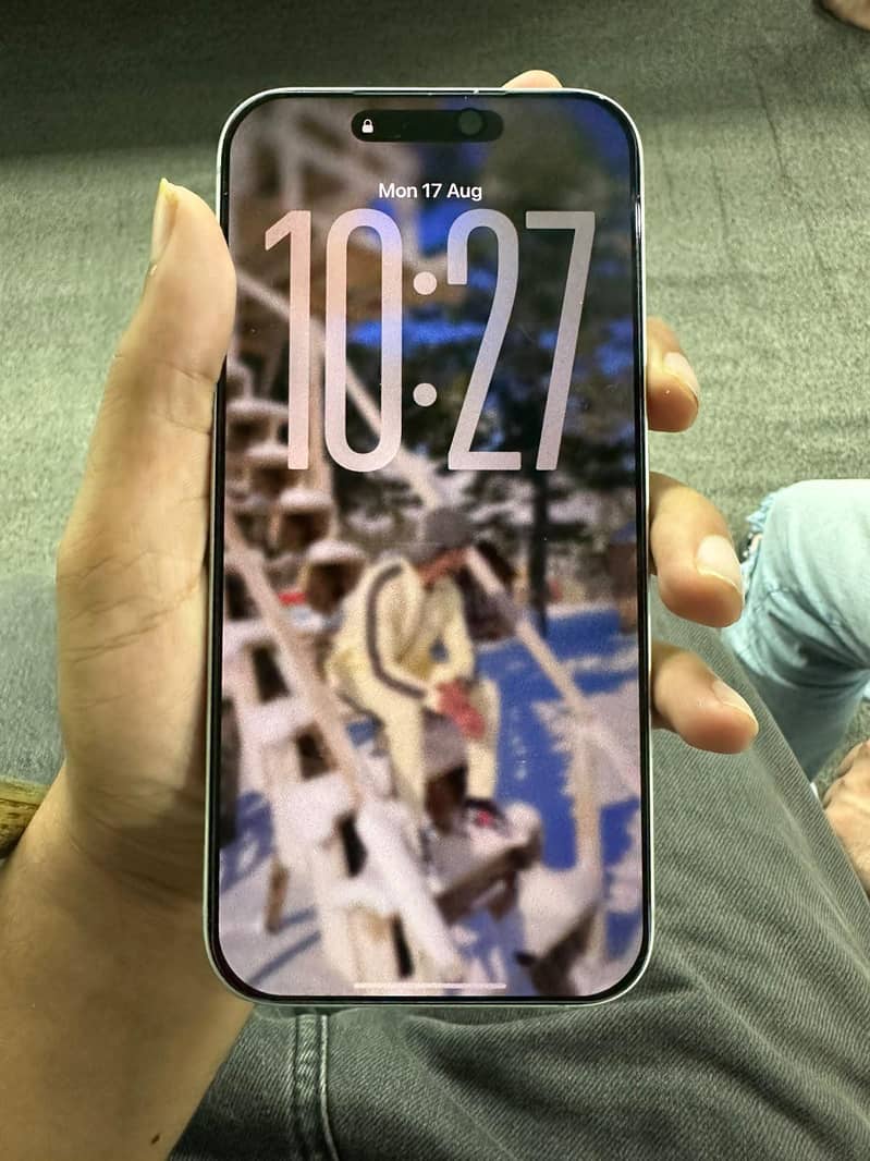 Apple iPhone 17 Pro Max 3