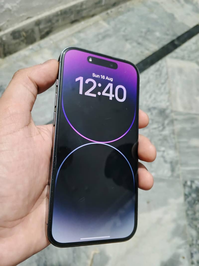 IPHONE 14PRO JV 1