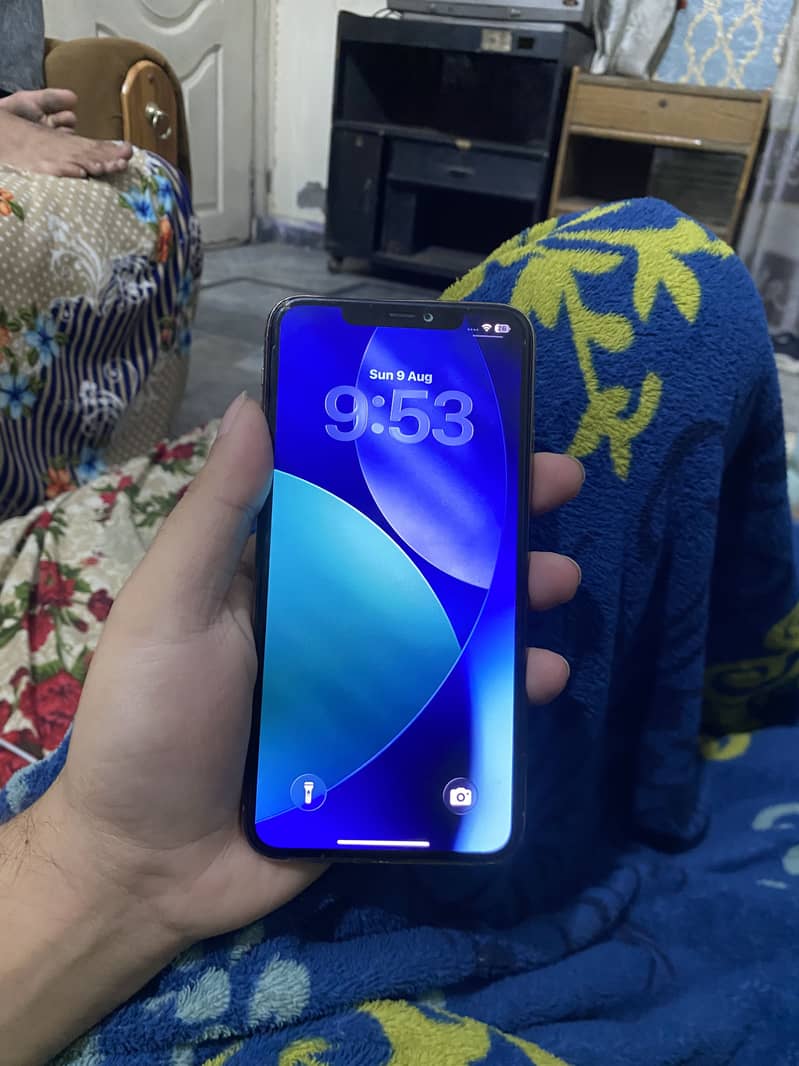 IPHONE 11 Pro max 1
