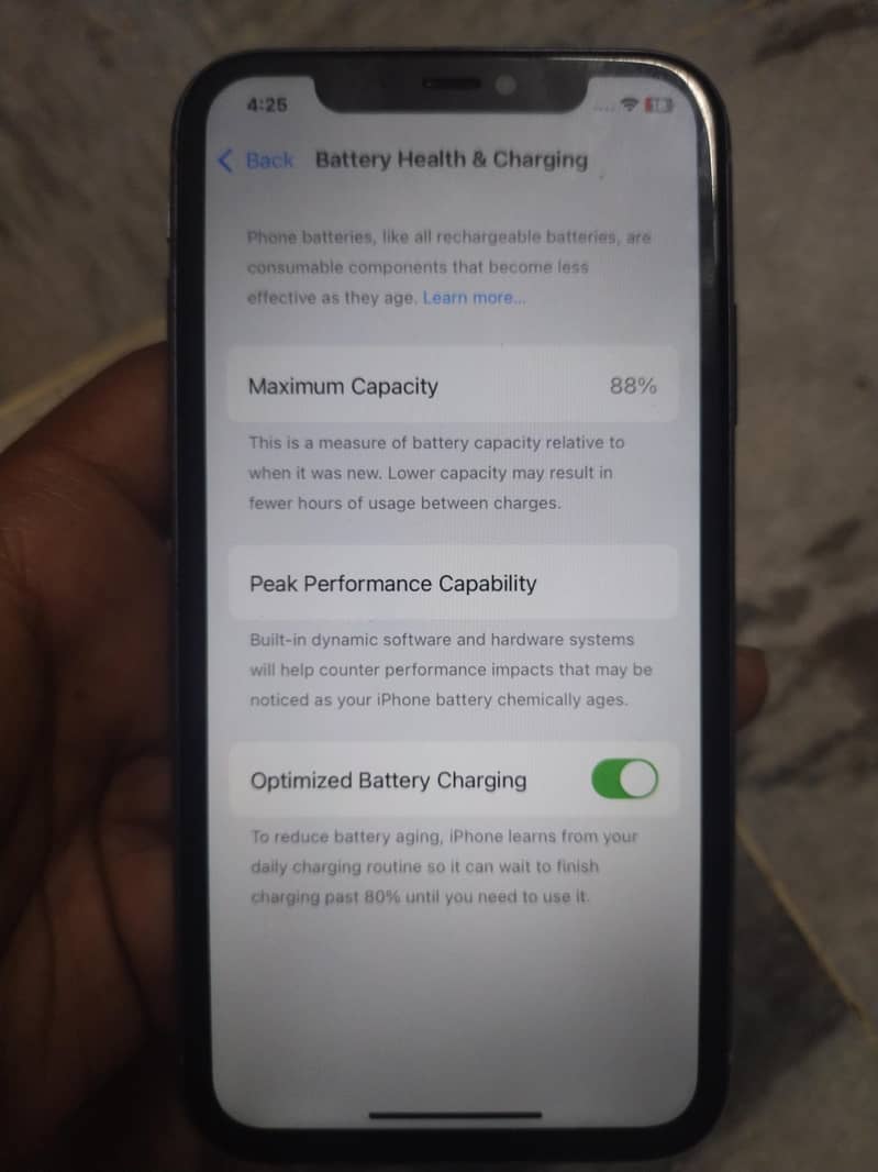 Apple iPhone 11 4
