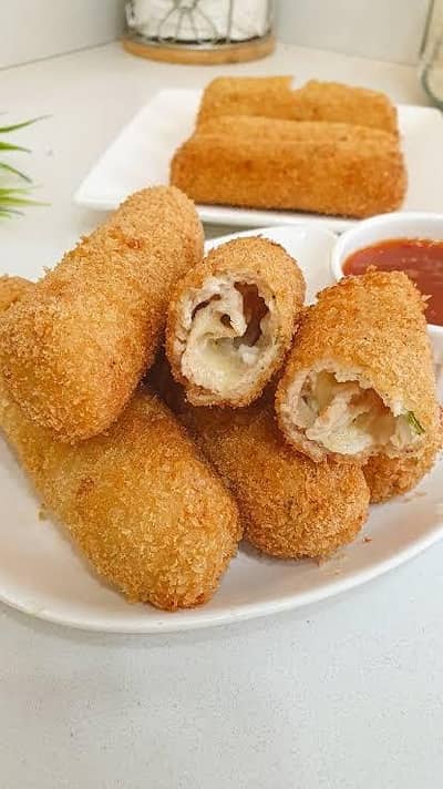 12 x Chicken Cheese Roll Frozen Available in Rs 700