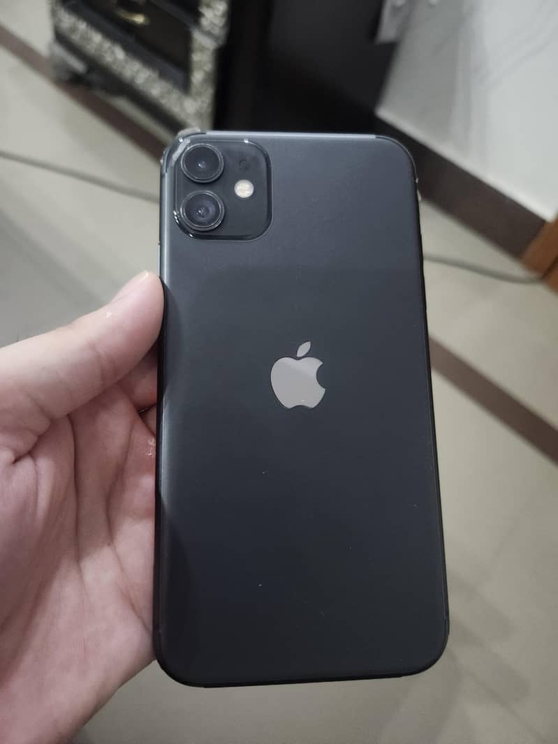 Apple iPhone 11 4