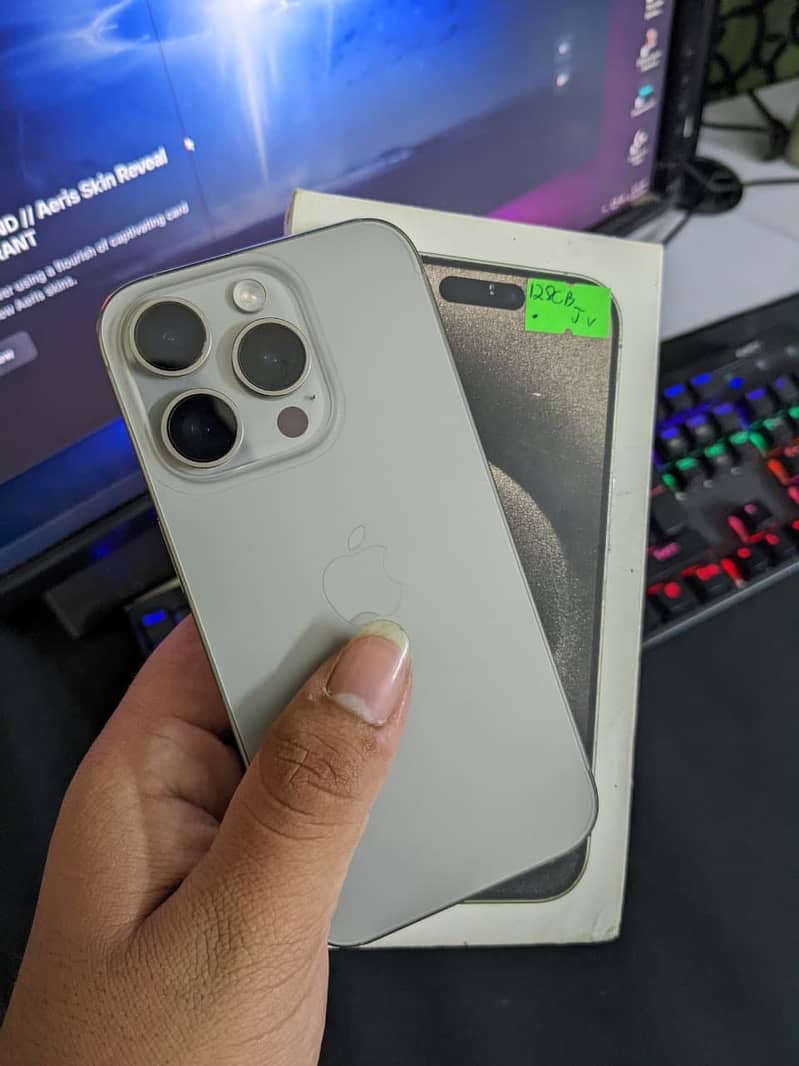 Iphoen 15 Pro 0