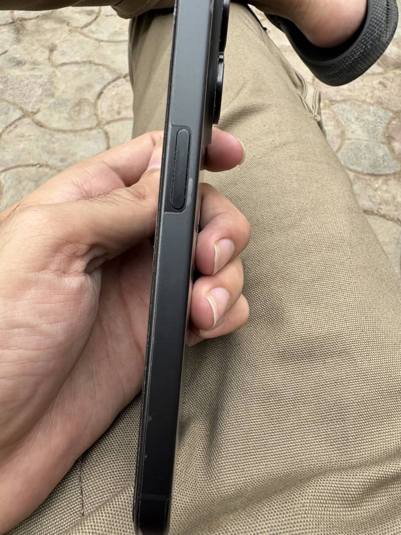 Iphone 15 pro jv 3