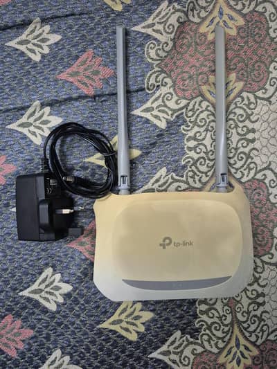 TP-Link TL-WR840N Wireless N Router – For Sale