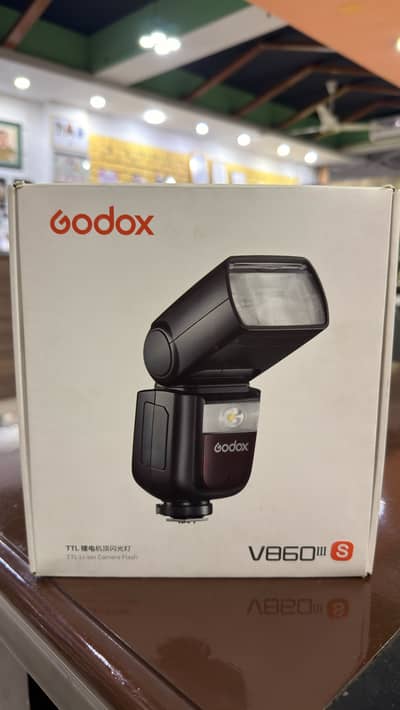 Godox V860III-S