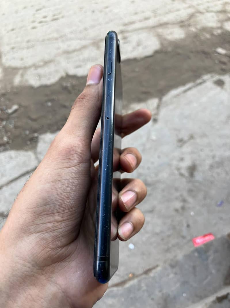Apple iPhone 7 Plus 1