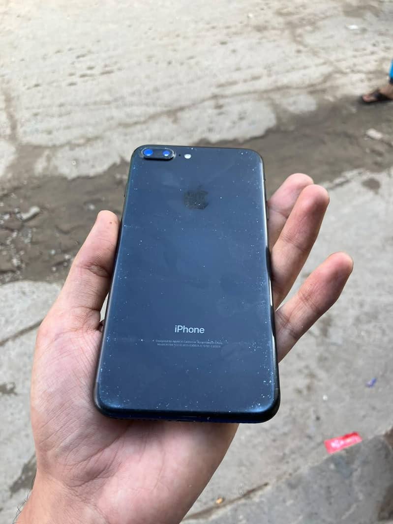 Apple iPhone 7 Plus 7