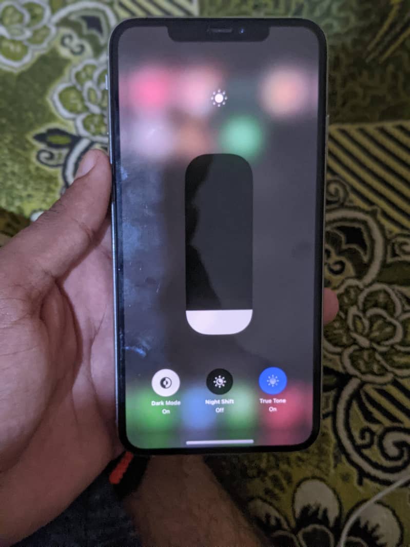 Apple iPhone XS Max 3
