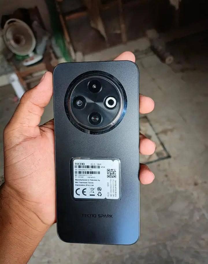 Tecno SPARK 30C 1