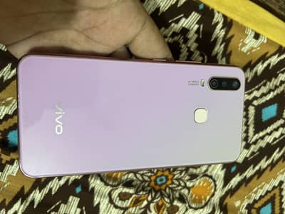 Vivo y17 PTA approved  All ok 8/256 just light sa minor sa front crack