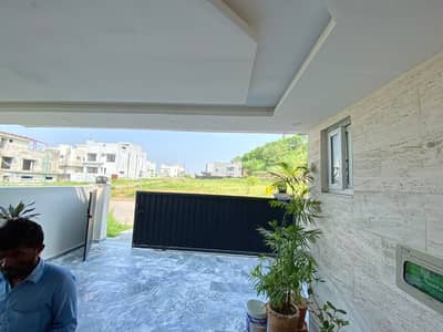 Rawalpindi Bahria Town Phase8 10 Marla House Available For Sale
