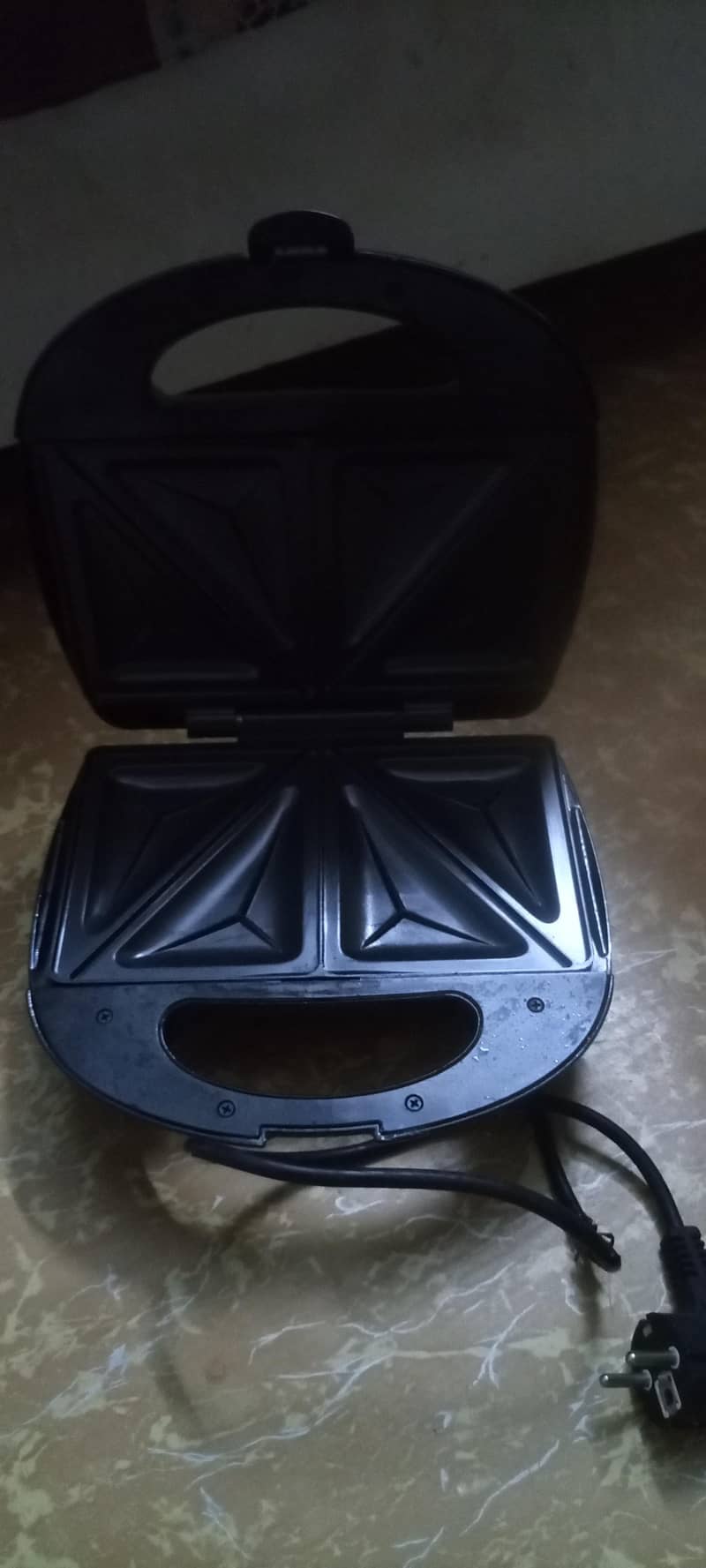 sandwich maker 1