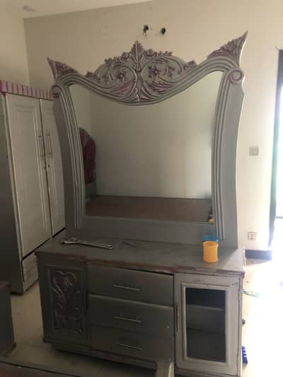 Dressing Table for sale in Bahria Town Rawalpindi