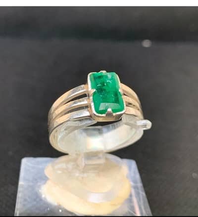 Natural Green Emerald Ring Sterling Silver 925 from swat