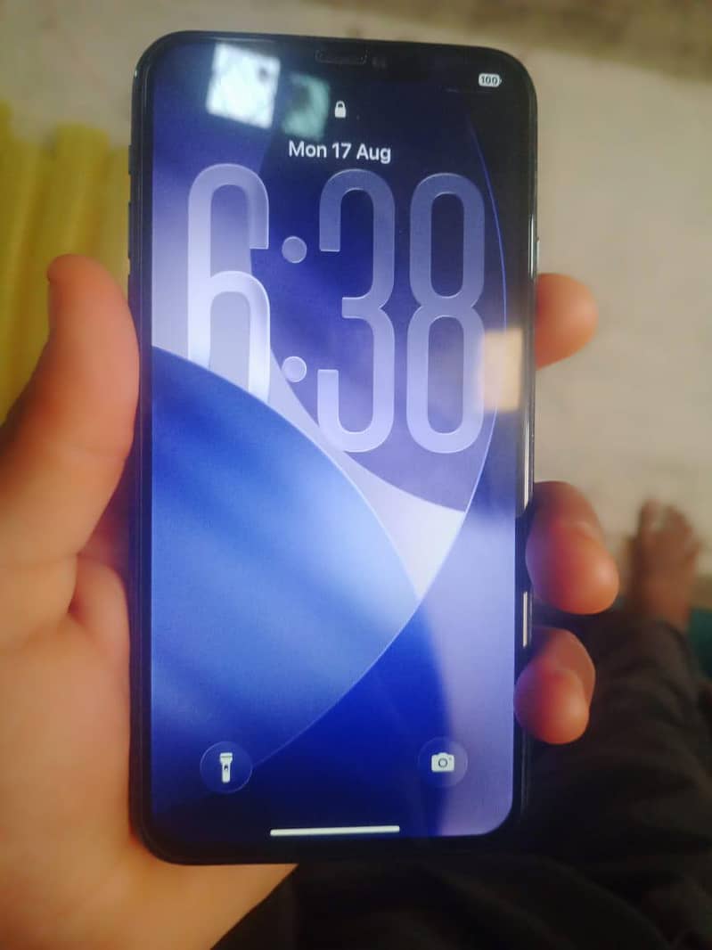 Apple iPhone 11 Pro Max 0