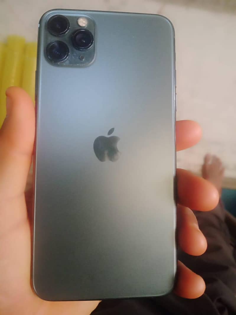 Apple iPhone 11 Pro Max 1